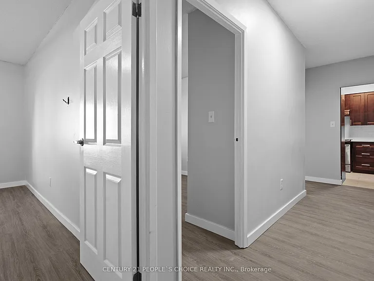 72 Main St E #107 — Photo 24