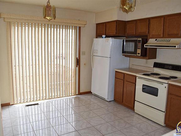 3rd image of 3532 SW Willow Brook Dr