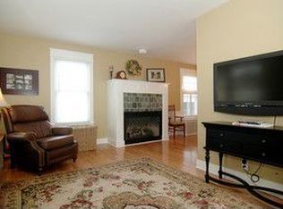 617 Wilson St, Downers Grove, IL 60515