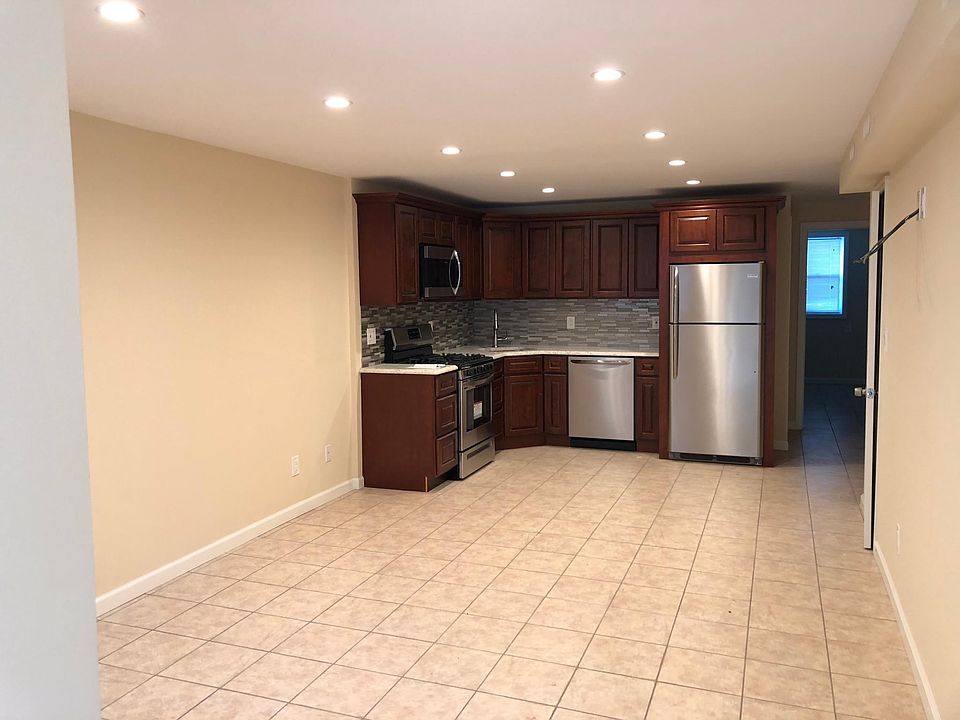 1st image of 1697 E 49th St #1