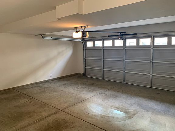 2-Car Garage