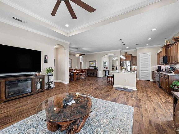 3rd image of 7971 Silver Maple Dr