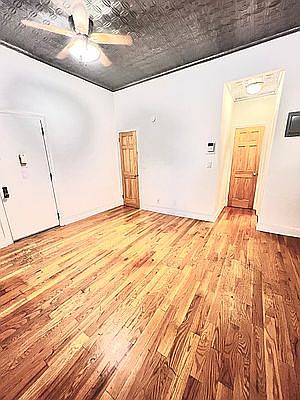 4th image of 230 W 16th St #1G