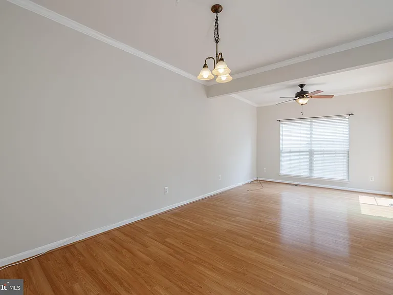 5319 Waldo Dr — Photo 14