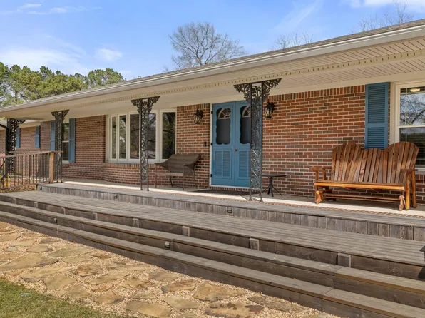 228 Highland St SE, Hanceville, AL 35077