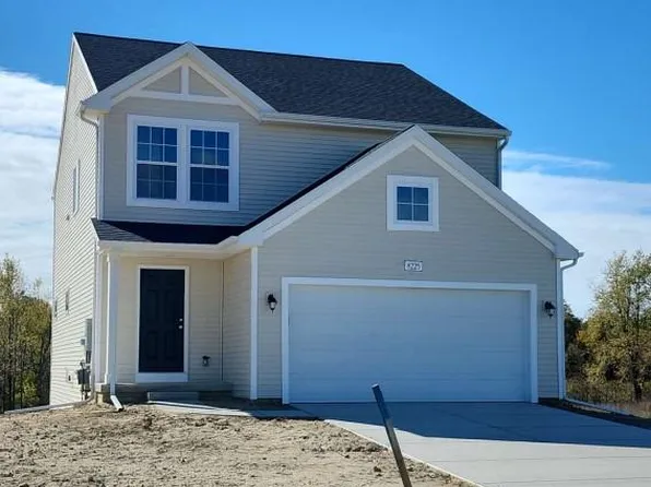8225 Moonlight Creek Ln, Fowlerville, MI 48836