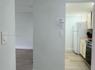 17901 NW 68th Ave APT T205, Hialeah, FL 33015