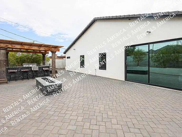 347 E La Mirada Dr — Photo 38