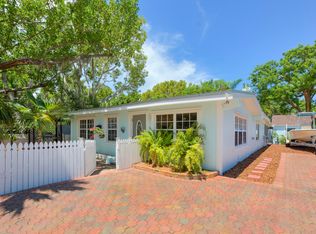 921 Lobster Ln, Key Largo, FL 33037
