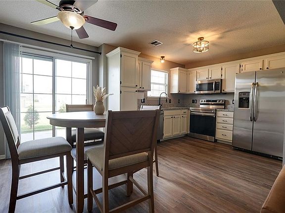 5th image of 5833 NW Plantation Ln #199-B