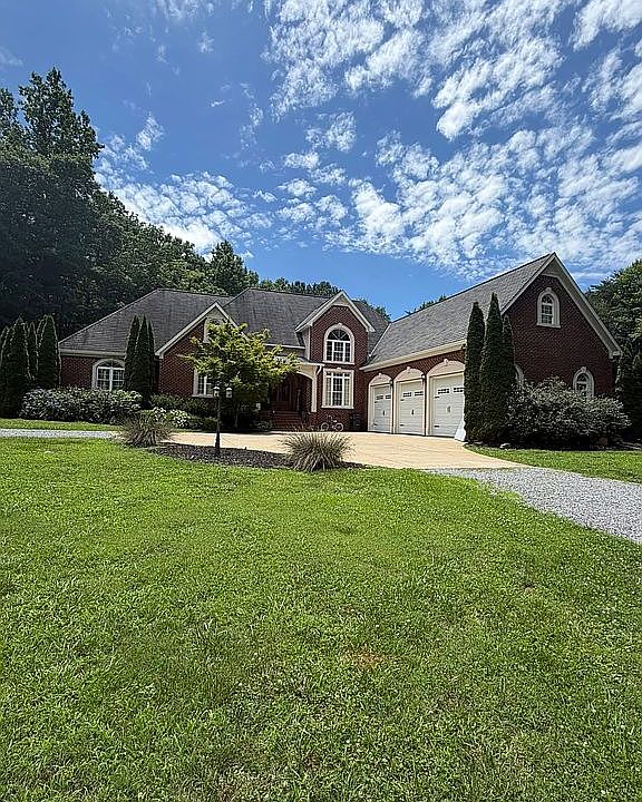 1st image of 415 Fruit Farm Rd E