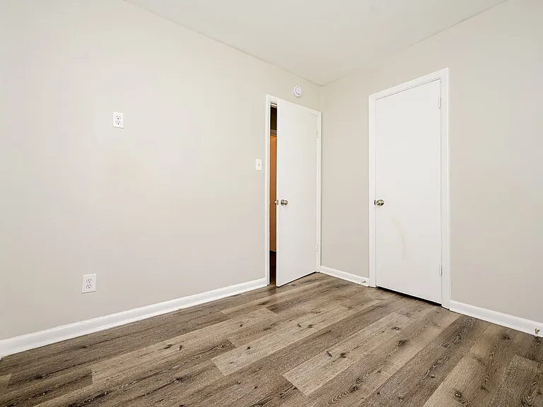 494 Clara Dr — Photo 11