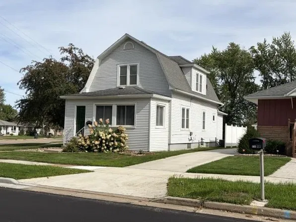 713 N MAPLE AVENUE, Marshfield, WI 54449