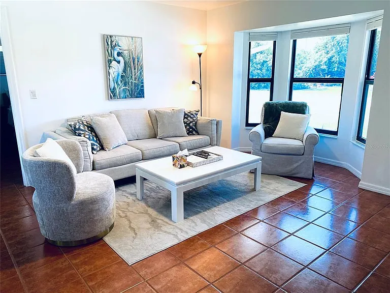 7234 Maguire Ln — Photo 3