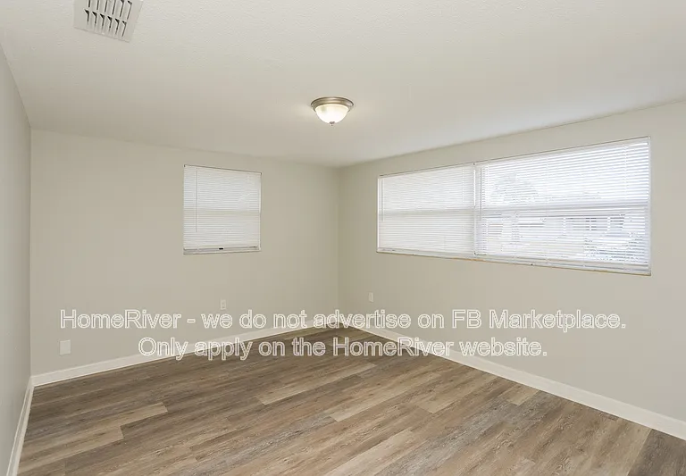 7832 Eugene Dr — Photo 11