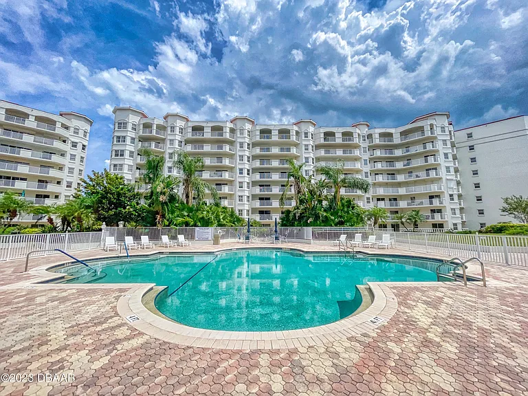1 John Anderson Dr #Penthouse 7 — Photo 116
