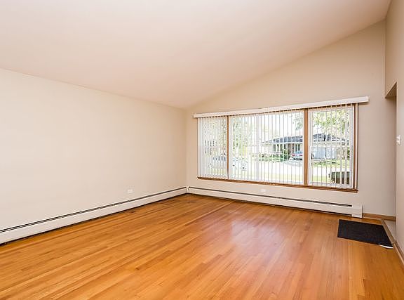 2nd image of 10608 S Lockwood Ave