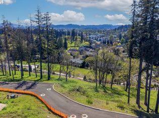 1230 Evening Star Ln, Eugene, OR 97401