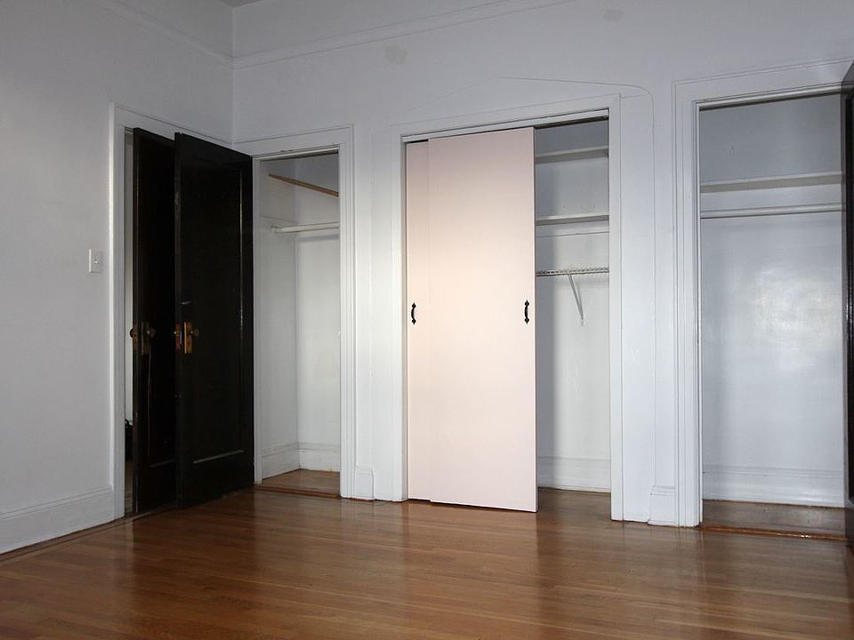 2nd image of 317 Graham Ave APT 2R
