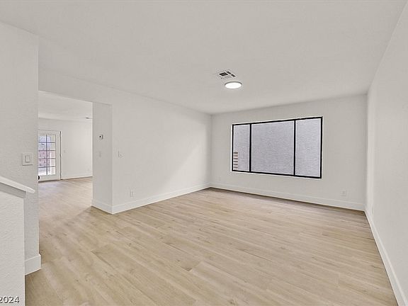 4th image of 8160 Leger Dr