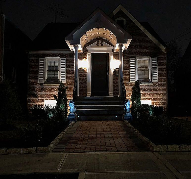 2nd image of 1228 Waring Ave