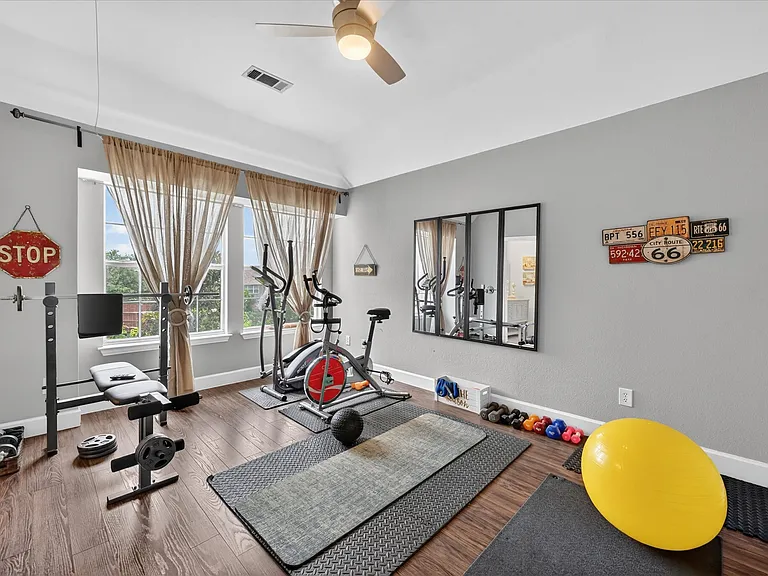 3409 Waterbury Ct — Photo 24