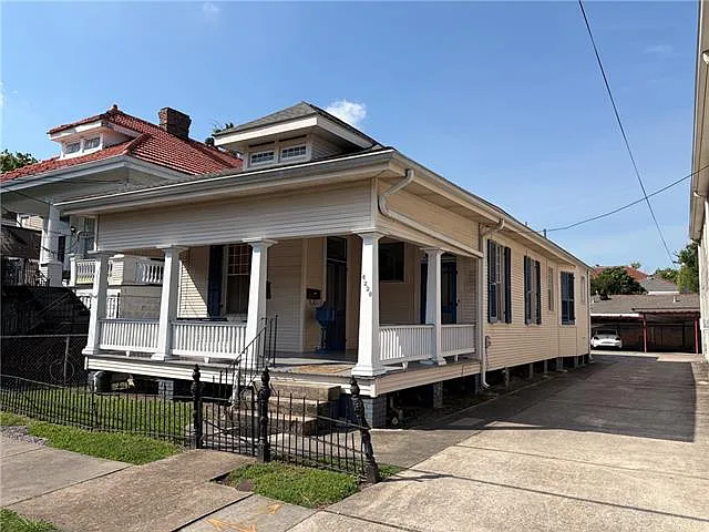 4226 Dumaine St — Photo 2