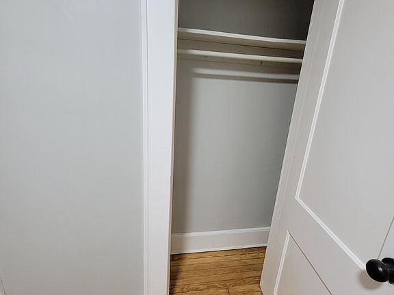5th image of 549 20th St Floor 1