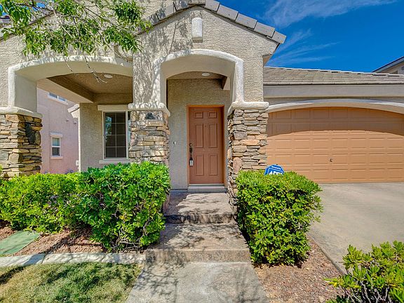 2nd image of 2219 Desert Prairie St