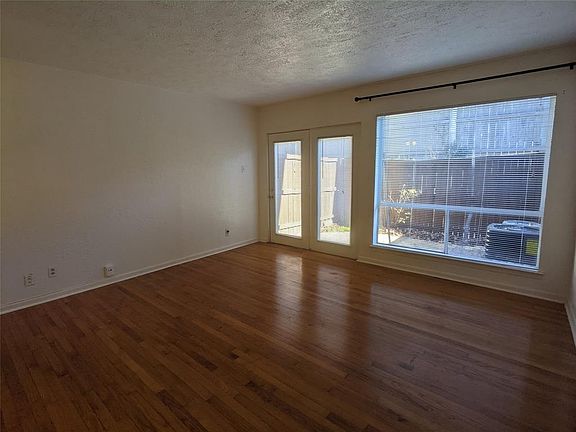2nd image of 5730 Martel Ave APT 114