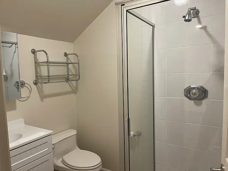 132 Lucille Way #A — Photo 12