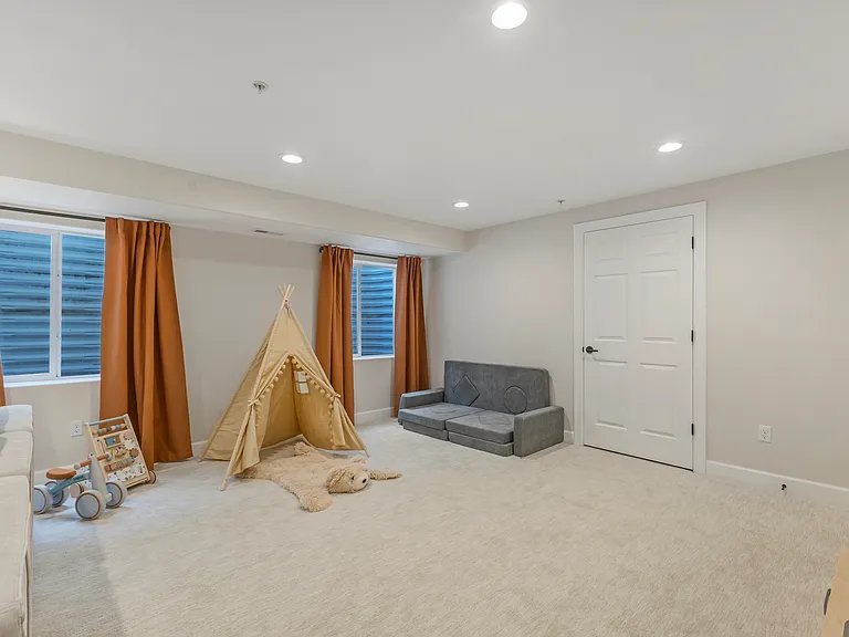 1873 E Oak Bend Dr — Photo 21