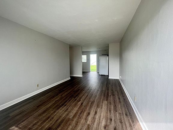 5th image of 710 Bayberry Dr #2