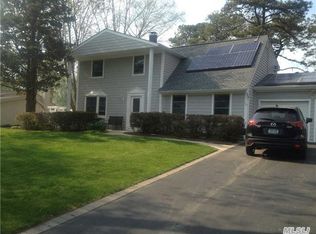 7 Morris St, Port Jefferson Station, NY 11776