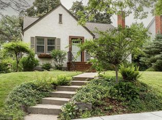 581 Montrose Ln, Saint Paul, MN 55116