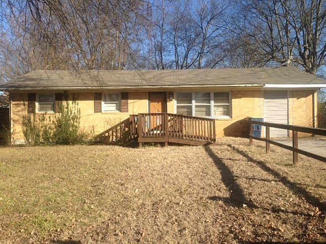 1st image of 468 Coombs Dr