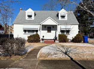 902 E Oak St #E, Millville, NJ 08332