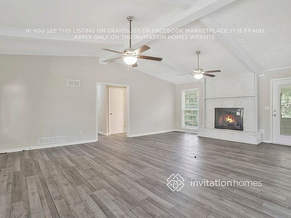 3rd image of 3647 Mill Lake Dr