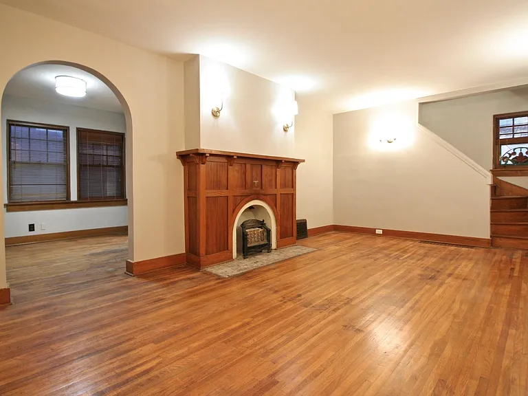 1411 W Murdock St — Photo 2
