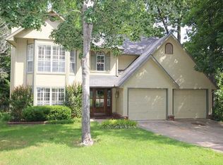 3240 E Charing Cross, Fayetteville, AR 72703