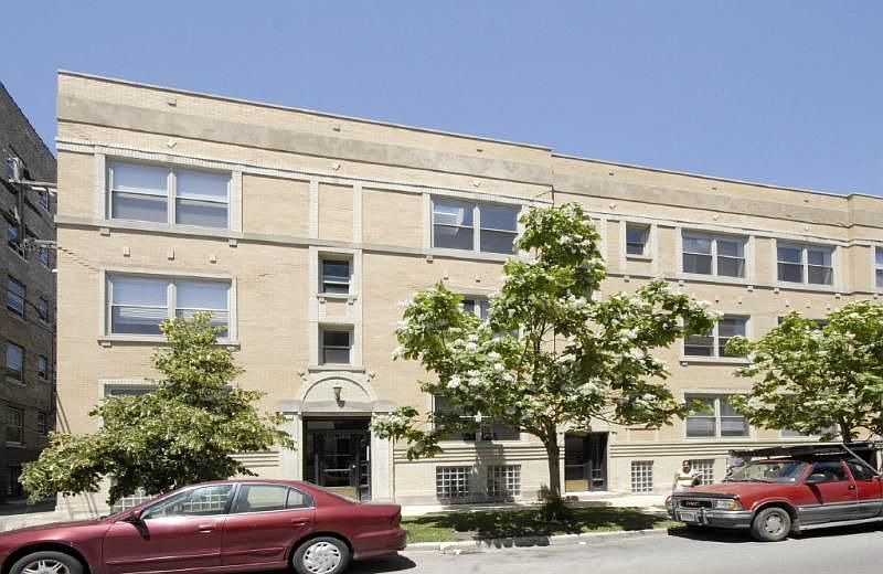 1st image of 1312 W Leland Ave #3