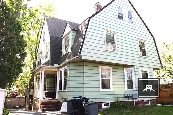 15-17 Putnam Ave #17