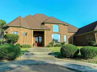 325 Pinehurst Cir, Ridgeland, MS 39157