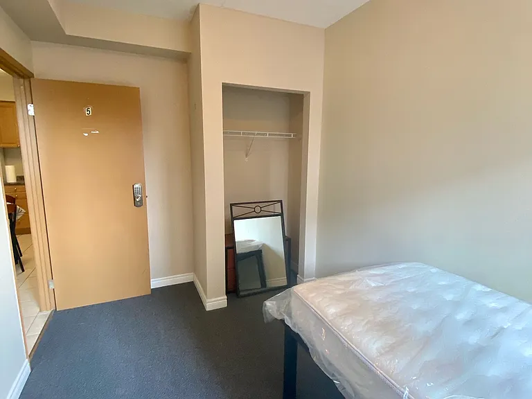 253 Lester St #5 — Photo 16