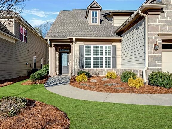 2nd image of 3704 Majestic Oak Dr SW
