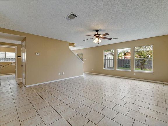 5th image of 2204 Georgian Dr