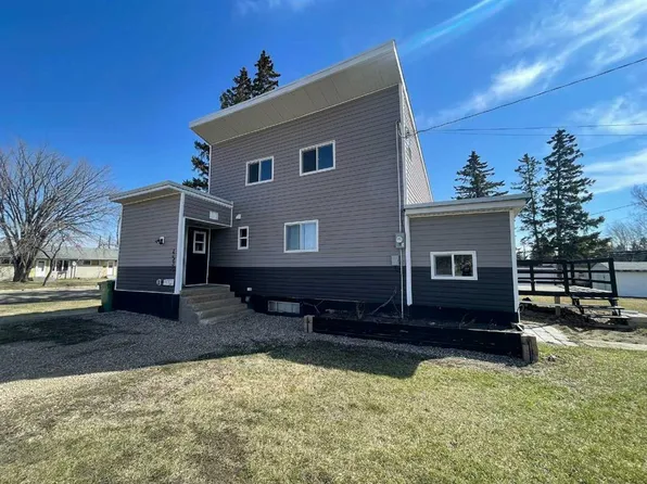 4535 W 47th St, Lloydminster, SK S9V 0J8