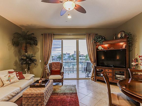 4th image of 145 Brightwater Dr APT 6