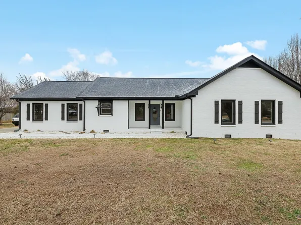 1007 Grove Cir, Murfreesboro, TN 37128