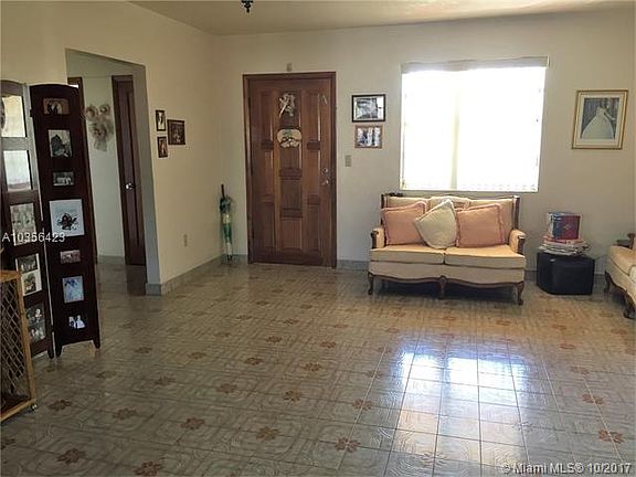 5th image of 1701 NW 31st Ave